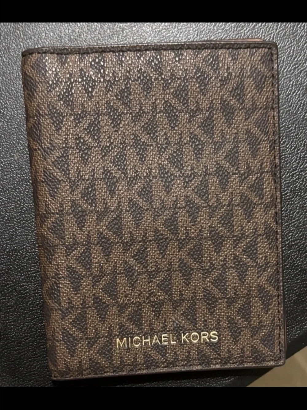 Michael Kors compact michael